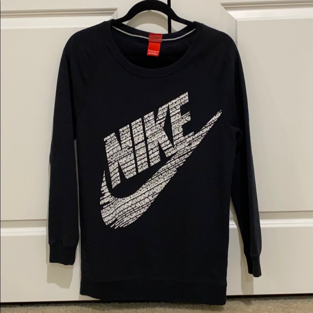 Nike sweatshirt